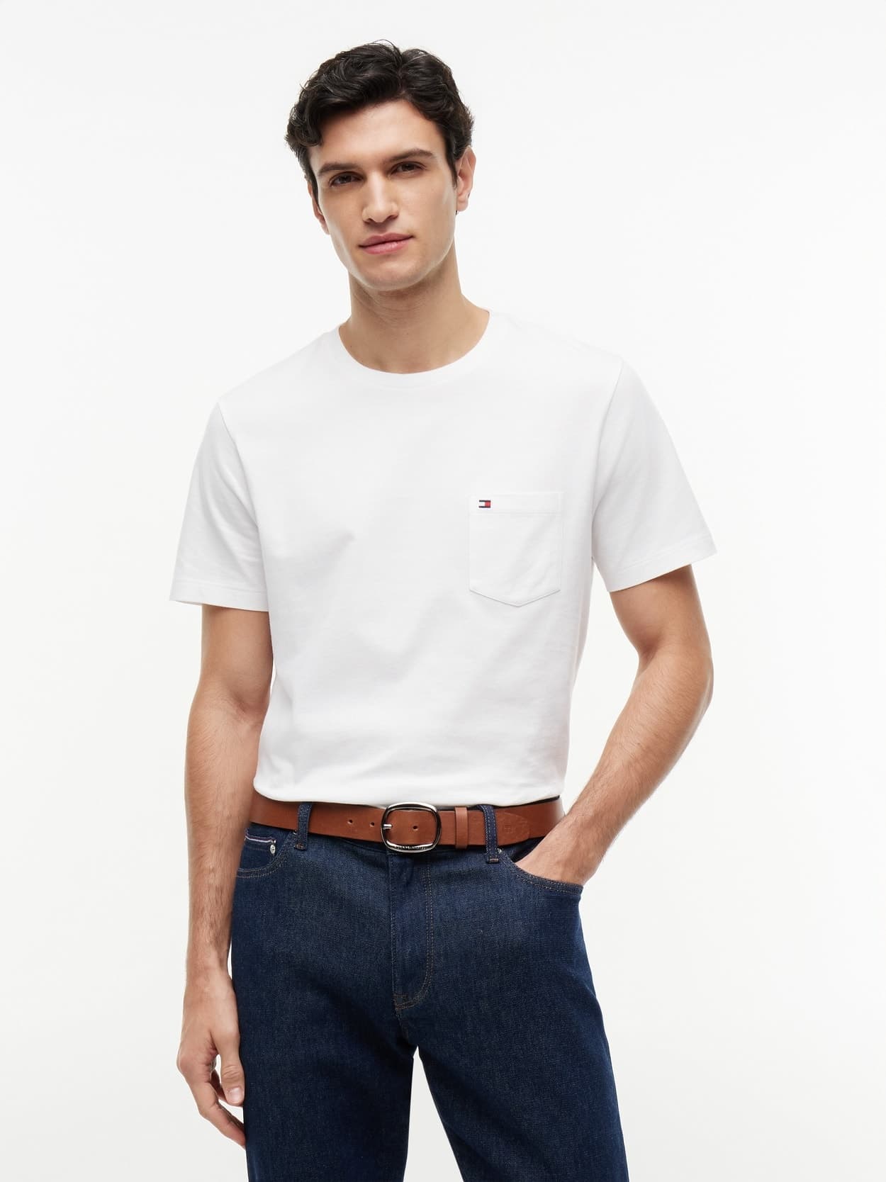 Camiseta Clássica com Bolso - Branco
