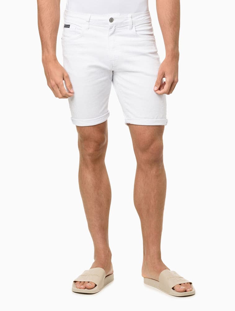 Bermuda de Sarja Com Stretch e Barra a Fio - Branco